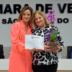 Cris Zanatta prestou homenagem a Anair Rech Rosin / Foto: Julio Tiezerini/Câmara de Vereadores