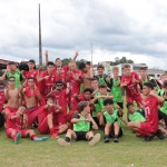 Equipe do São Luiz Ijuí/CFE comemora a vitória na competição.