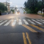 Foto: Celso Ledur / Rádio Líder / WH Comunicações - Trecho da Avenida Padre Antônio em frente a escola DOM