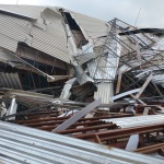 Telhado da Igreja Matriz é destruído. Foto: Adriano Rodrigo/Raio de Luz