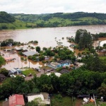 Cheia do Rio Uruguai deixa cidades do Oeste inundadas (Foto: Defesa Civil, Divulgação)