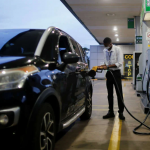 O estudo tem como objetivo orientar o consumidor em relação ao consumo de energia dos carros. (Imagem: REUTERS/Adriano Machado)