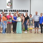 Familia de Elsa Maria Ledir recebeu homenagem de Cris Zanatta / / Foto: Ascom