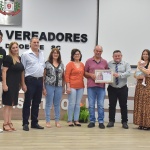 Família de Isolina Romani Zanella recebeu homenagem de Vilmar Bonora / Foto: Ascom