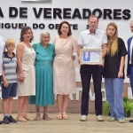 Família de Olga Hirsch Schultz recebeu homenagem de Ravier Centenaro / Foto: Ascom