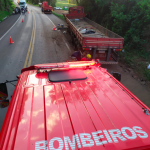 Grave acidente aconteceu na tarde desta terça-feira, na BR-282 (Fotos: Corpo de Bombeiros)