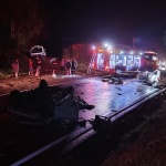 Acidente ocorreu na noite deste domingo (Fotos: Corpo de Bombeiros)