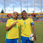 Marta deu assistência para dois dos três gols de Kerolin, que levou a bola do jogo para casa, Créditos: Lívia Villas Boas / CBF