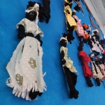 Escolas da rede municipal realizaram atividades no decorrer do ano. Neste momento, o Centro Educacional Vereador Raymundo Veit conta com um painel onde as bonecas Abayomi estão em exposição. Abayomi significa ‘Encontro precioso’, em Iorubá (Portal Geledés)