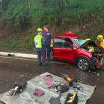 Colisão frontal na BR-282 deixa dois mortos e um ferido em SC – Foto: Divulgação/Corpo de Bombeiros/