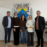 Promotora de Justiça Raquel Marramon da Silve se reuniu com autoridades locais para tratar do NEAVIT em Maravilha. Foto: Divulgação/Município de Maravilha