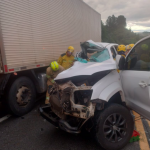 Vítimas morreram no local (Foto: Corpo de Bombeiros)