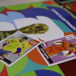 Jean já encontrou cromos especiais na coleção da Copa do Mundo de 2026. Foto: Tamara Finardi/ WH Comunicações/ Líder