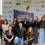 Alunos dos cursos de Cinema e Jornalismo da Unochapecó