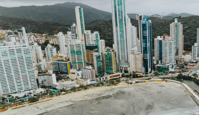 Nova atração de Balneário Camboriú 'desbanca' maior arranha-céu da