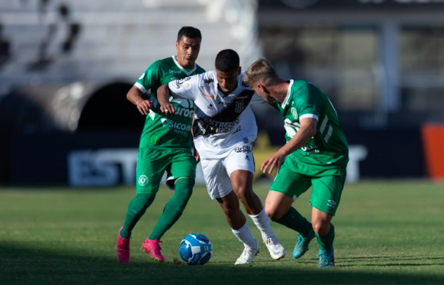 Ponte_Preta - 49 minutos Fim de jogo. A Macaca perdeu pelo placar