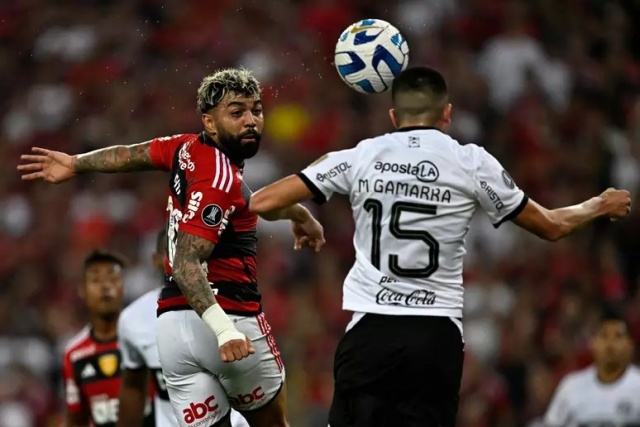 Olímpia atropela pelo alto, remonta e elimina o Flamengo da Libertadores 