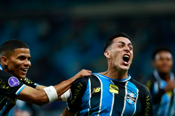 Grêmio vence Palestino por 2 a 0 e decidirá primeiro lugar do Grupo F na Arena